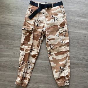 Forever 21 Cargo pants